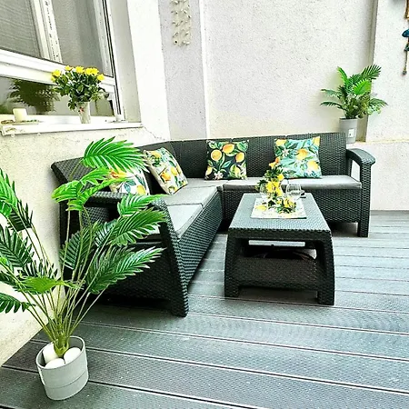 Urban Oasis With Private Terrace *