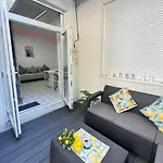 Urban Oasis With Private Terrace 아파트 부다페스트