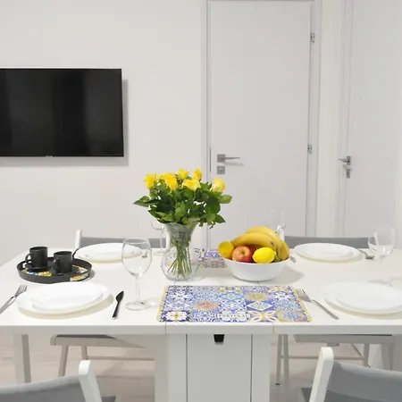 Appartamento Urban Oasis With Private Terrace *