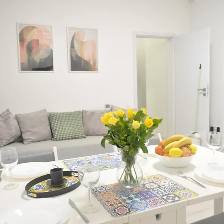 Urban Oasis With Private Terrace 公寓