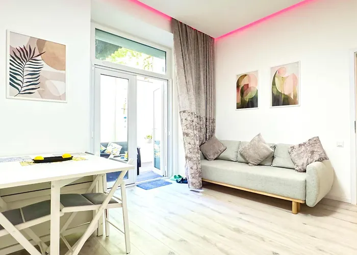 Lejlighed Urban Oasis With Private Terrace Budapest