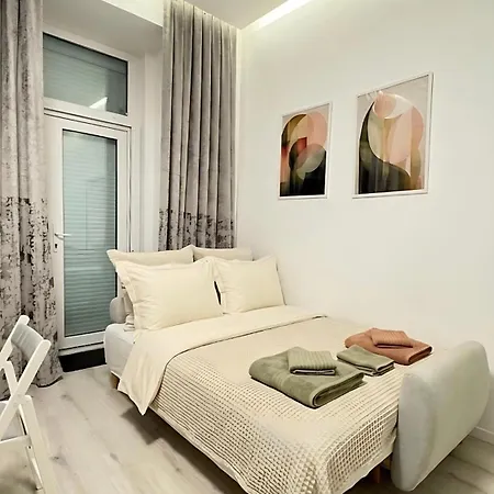 Urban Oasis With Private Terrace Budapest