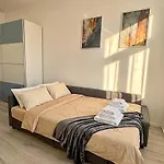 Urban Oasis With Private Terrace Budapest